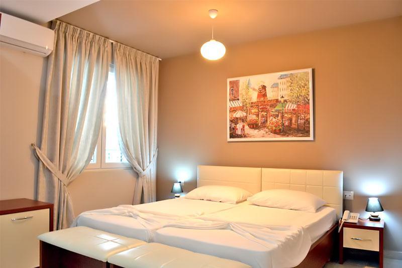Vila Ada Hotel Tirana Exterior foto